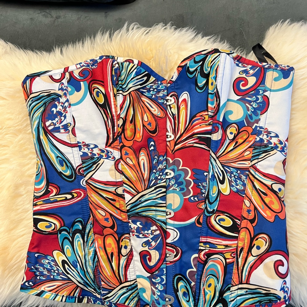 Multicolored corset